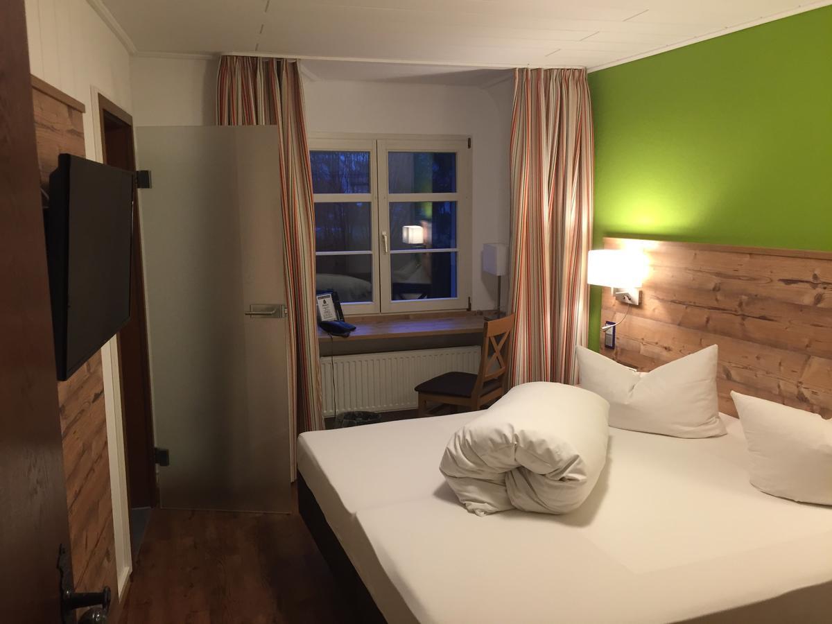 Landgasthof Hotel Rebstock Stuhlingen Exterior photo